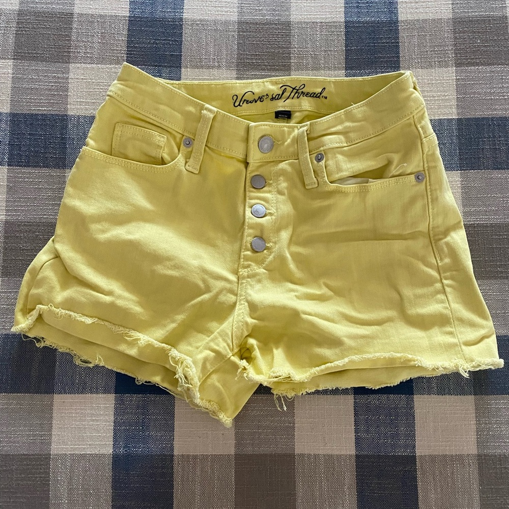 Women’s yellow shorts size 0